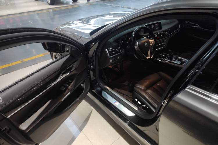 Used BMW 7 Series 2018 730Li Leading Model M Sport Package
