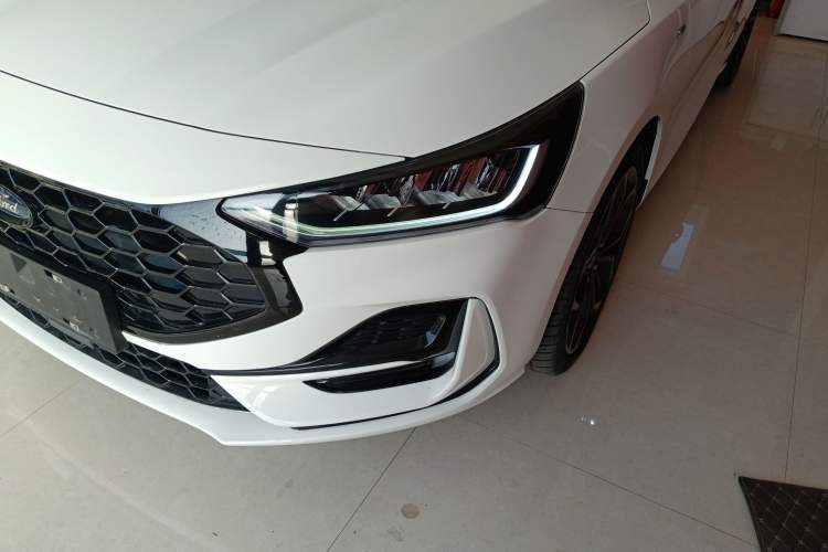 Used Ford Focus 2022 Hatchback EcoBoost 180 Automatic ST Line
