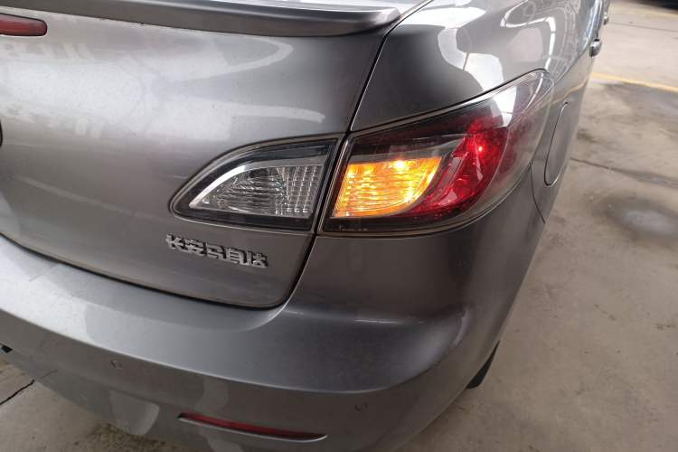 Used Mazda Mazda 3 2013 Sedan 1.6L Manual Elite Model