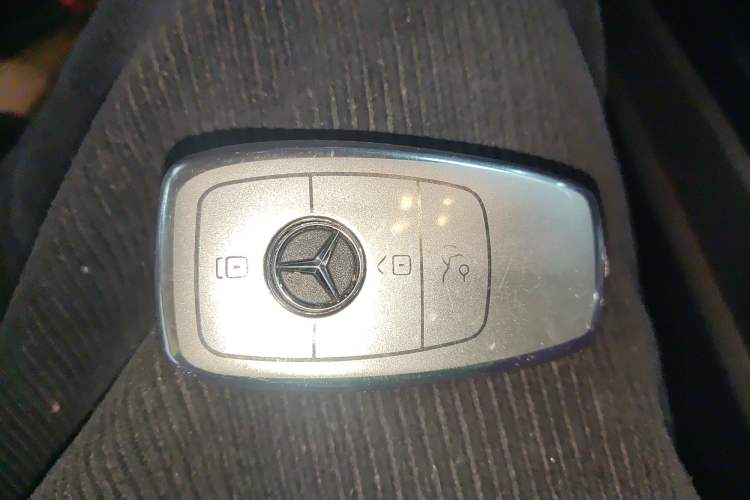 Used Mercedes-Benz A-Class 2022 Second Facelift A 200 L Sport Sedan Fashion Version
