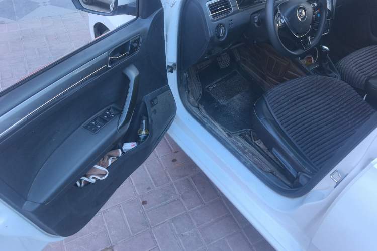 Used Volkswagen Santana 2016 1.6L Automatic Comfort Edition