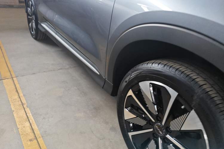 Used BYD Song PLUS New Energy 2025 EV 520km Luxury Version
