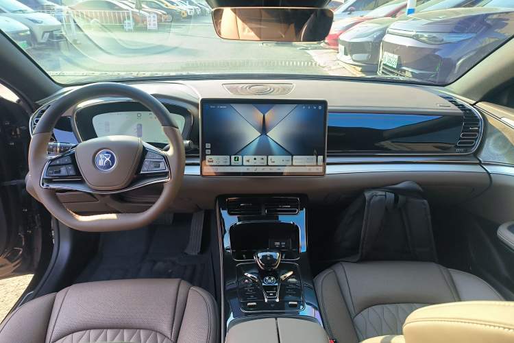 Used BYD Han 2025 DM-i Smart Drive 125KM Elite Model
