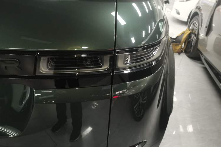 Used Land Rover Range Rover Evoque 2021 Range Rover Velar 249 PS R-Dynamic HSE Luxury Edition