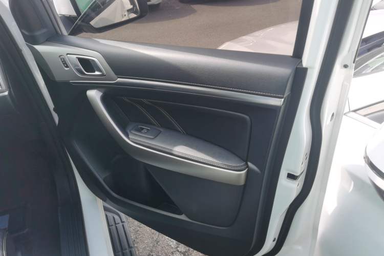 Used Ford Everest 2019 2.0T Gasoline Automatic 4x4 Luxury Edition 5 Seats
