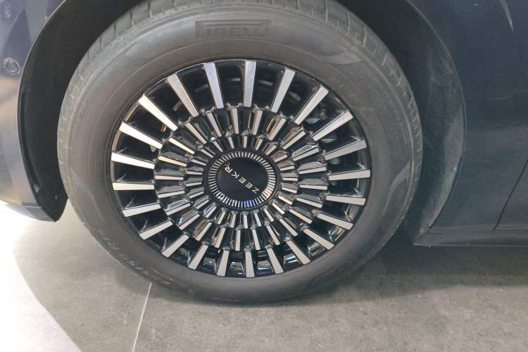 Used Zeekr 009 2022 Revised WE Version