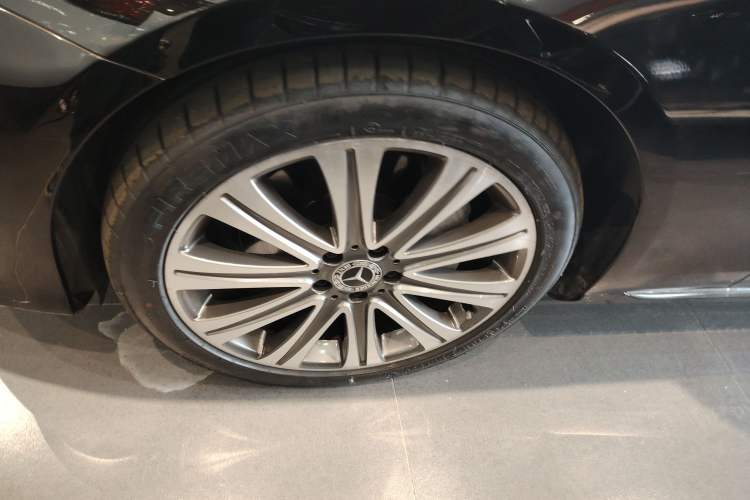 Used Mercedes-Benz E-Class 2016 E 300 L Luxury Model
