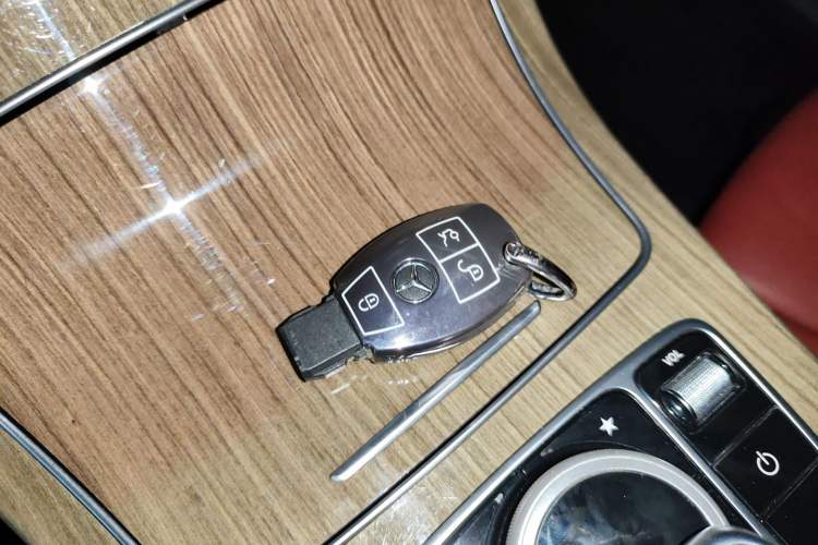 Used Mercedes-Benz GLC Coupe 2019 GLC 260 4MATIC Coupe SUV
