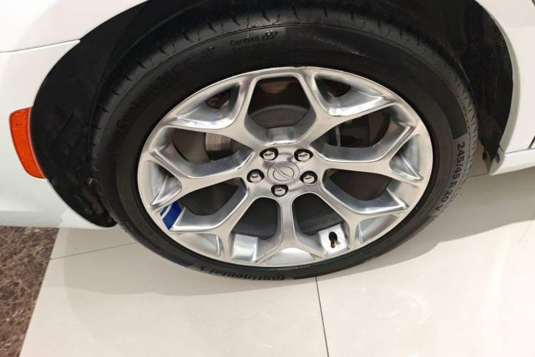 Used Chrysler 300C 2016 3.0L Supreme Edition
