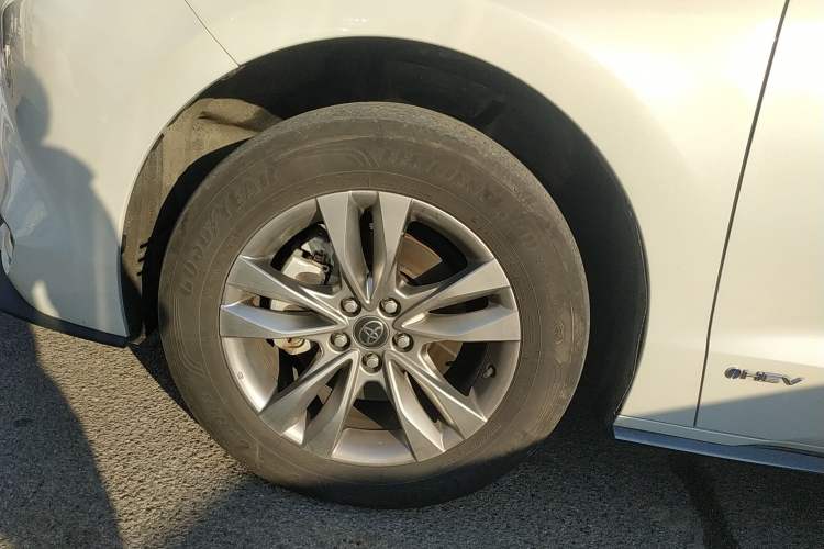 Used Toyota Sienna 2024 2.5L Hybrid Four-Wheel Drive Prestige Edition