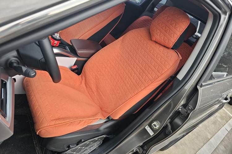 Used Geely Auto Emgrand X7 Sport 2022 1.8TD DCT Zhiya Trim
