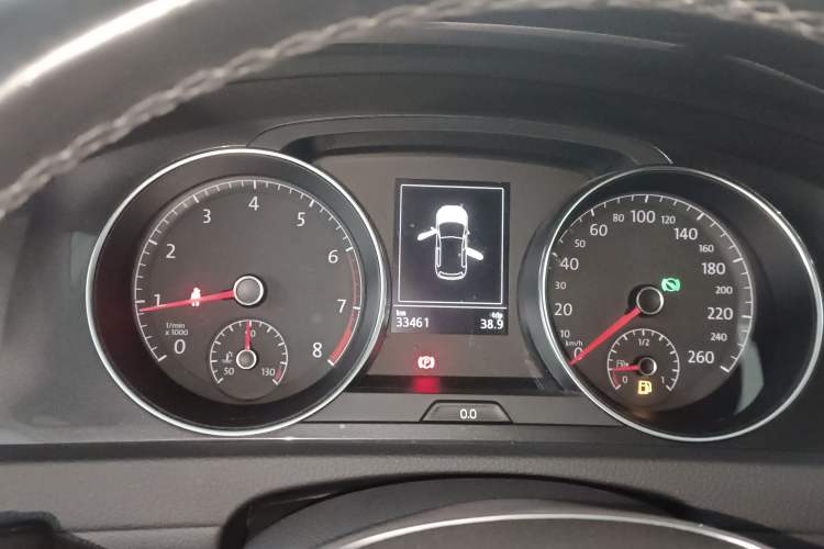 Used Volkswagen Golf 2020 Zhiai Edition 200TSI DSG Comfortable & Ambitious Version
