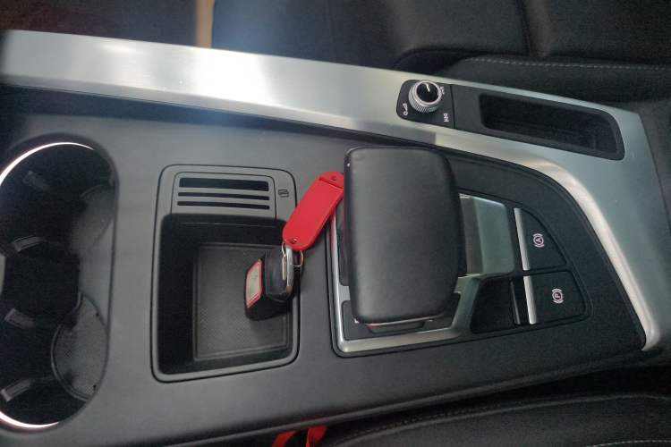 Used Audi A4L 2024 40 TFSI Fashion Dynamic Model
