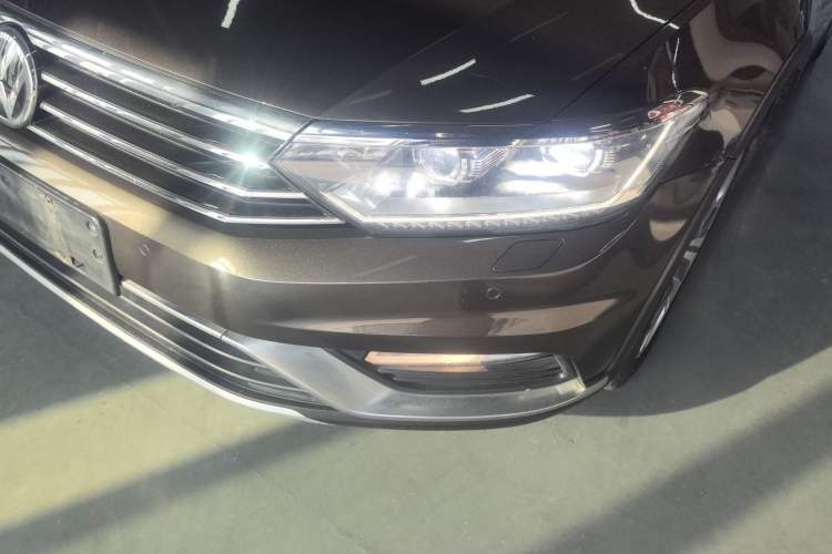 Used Volkswagen Variant 2017 380TSI Four-Wheel Drive Longitudinal Version