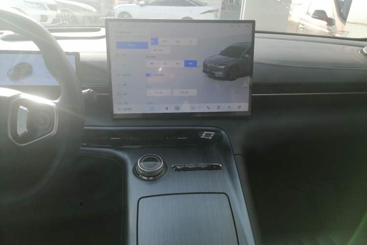 Used  E5 2024 530 km Exploration+ Version