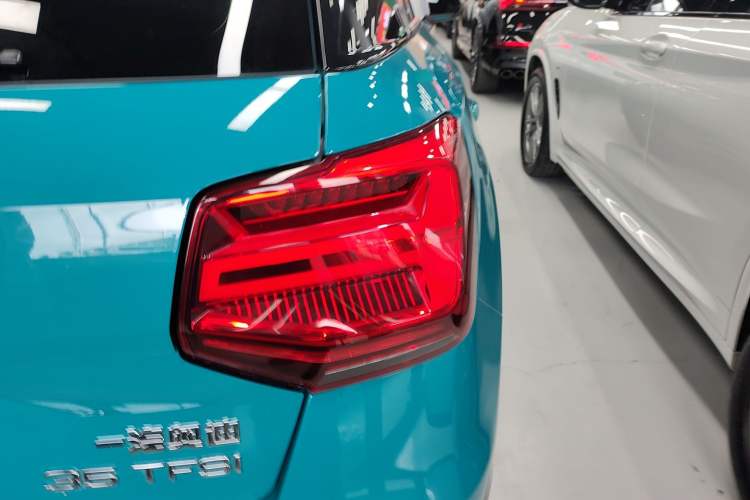 Used Audi Q2L 2018 35 TFSI Launch Exclusive Edition China V