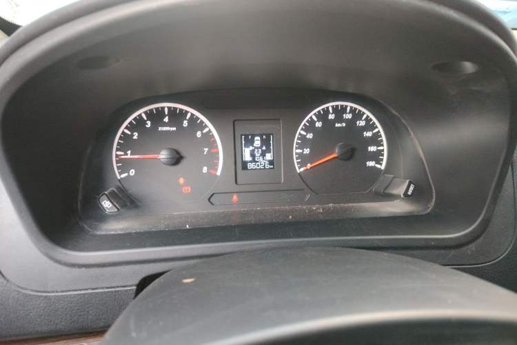 Used FORTHING Lingzhi PLUS 2022 Travel Edition 2.0L Manual Luxury Version 7 Seats