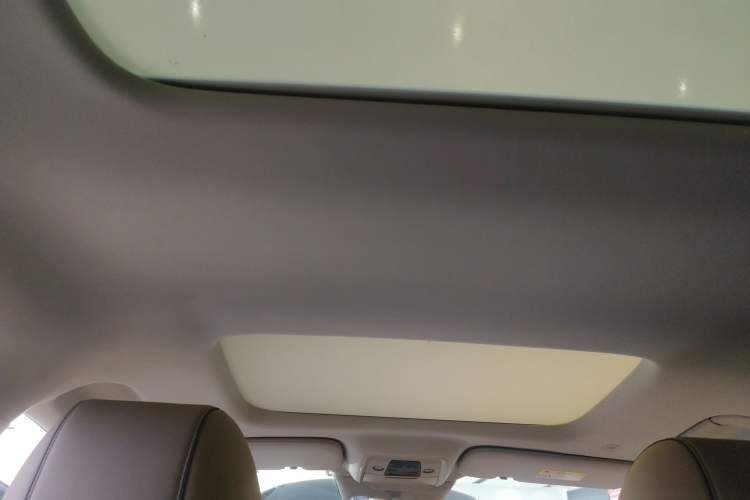 Used Denza D9 2024 DM-i 1050 Luxury Model
