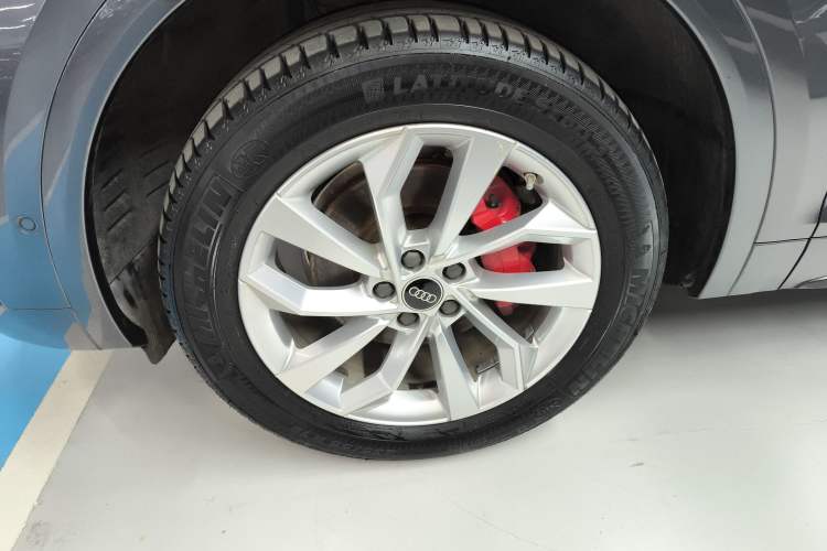 Used Audi Q5L 2022 40T Luxury Dynamic Model
