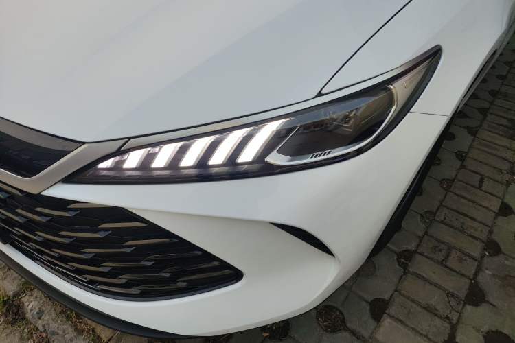 Used BYD Qin PLUS 2025 DM-i Smart Drive 55KM Leading Model
