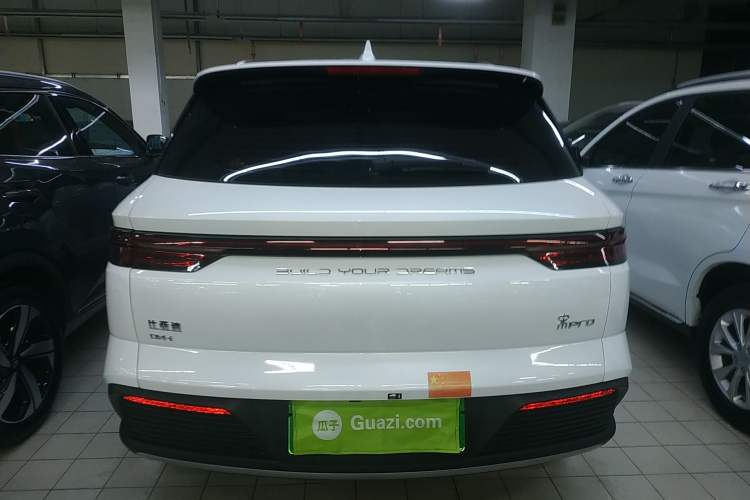 Used BYD Song Pro New Energy 2024 HONOR Edition DM-i 71KM Navigation Model
