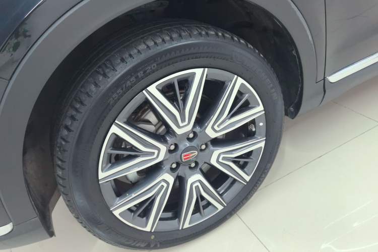 Used Hongqi HS5 2022 Facelifted Version 2.0T Smart Connect Flagship All-Wheel-Drive Edition