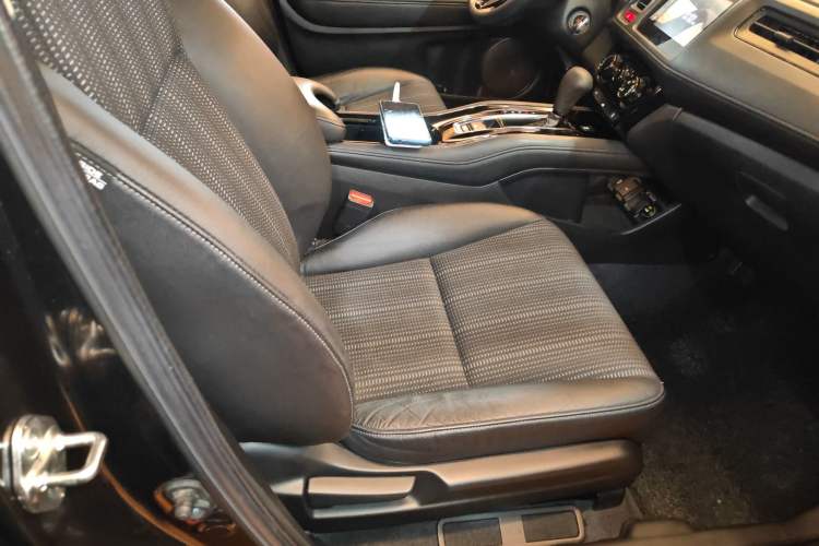 Used Honda Vezel 2015 1.8L CVT 2WD Elite Model