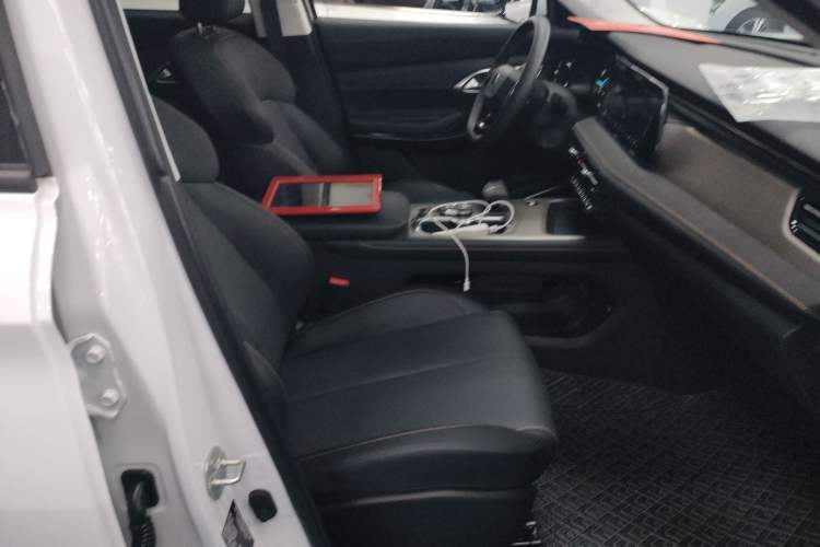 Used Changan X7 PLUS 2024 1.5T Automatic Luxury 7-Seater
