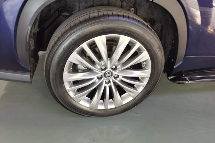 Used Toyota Highlander 2022 Dual-Engine 2.5L Four-Wheel Drive Prestige Version 7 Seats