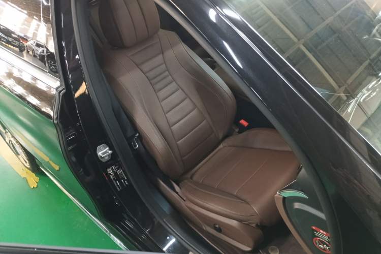 Used Mercedes-Benz E-Class 2020 E 300 L Sporty and Stylish Model
