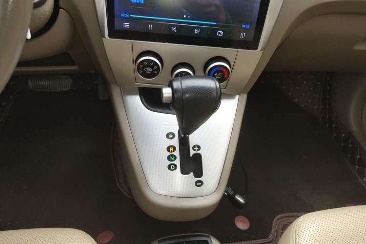 Used Hyundai Tucson 2013 2.0L Automatic Two-Wheel Drive Comfort Version