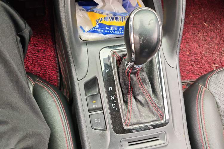 Used Changan CS75 2014 1.8T Automatic Elite Version China V Standard
