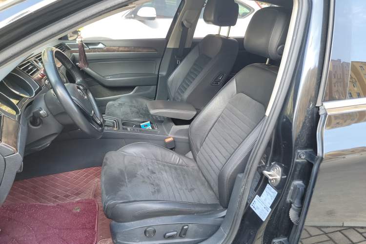 Used Volkswagen Magotan 2017 330TSI DSG Luxury Model