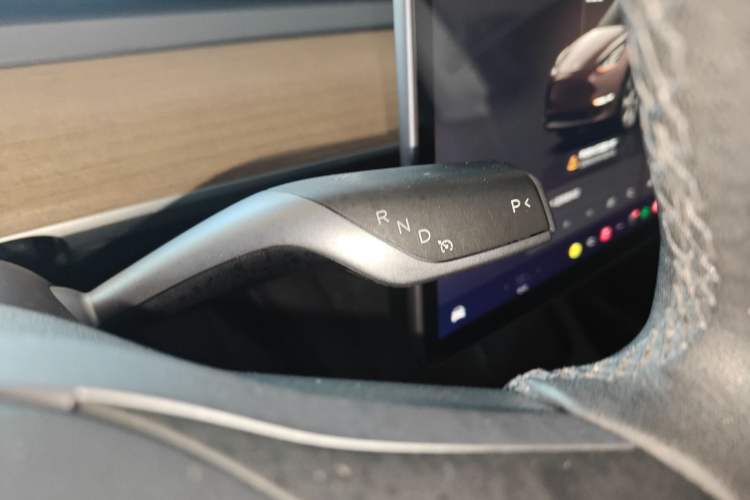 Used Tesla Model Y 2022 Rear-Wheel-Drive Version
