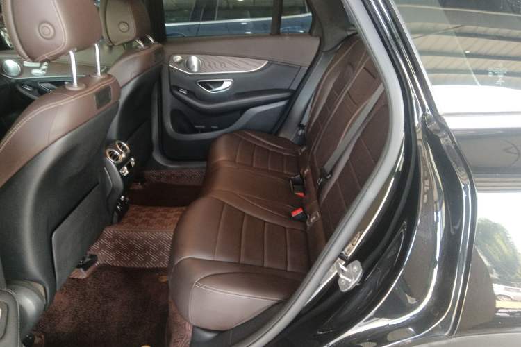 Used Mercedes-Benz GLC 2019 Refreshed GLC 300 L 4MATIC Dynamic Edition
