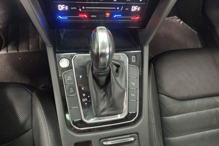 Used Volkswagen FAW-Volkswagen CC 2021 380TSI Striking Edition
