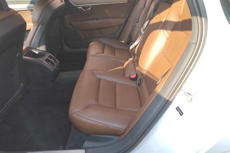 Used Volvo S90 2018 T4 Zhiyi Edition