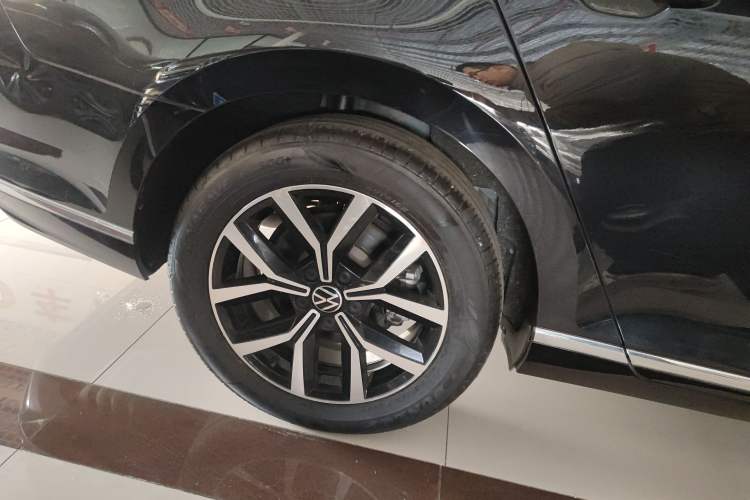 Used Volkswagen Magotan 2020 330TSI DSG Leading Model
