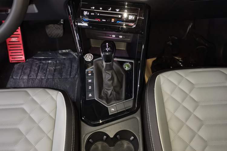 Used Volkswagen Tayron 2023 280TSI Two-Wheel-Drive Luxury Plus Advanced Version
