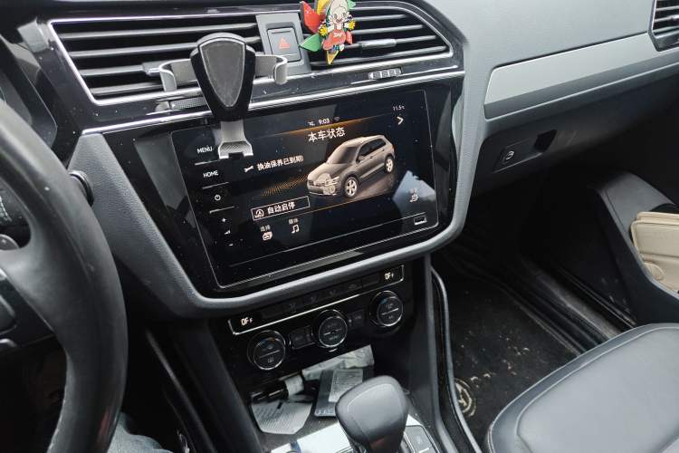 Used Volkswagen Tiguan L 2020 330TSI Automatic Two-Wheel Drive Panoramic Comfort Edition China VI Standard
