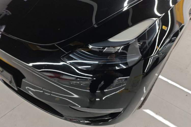 Used Tesla Model Y 2023 Long-Range All-Wheel-Drive Version