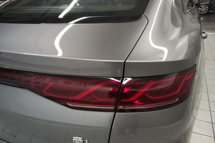 Used BYD Qin L 2025 DM-i Smart Drive 120KM Superior Model
