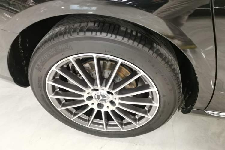 Used Mercedes-Benz E-Class 2022 E 260 L
