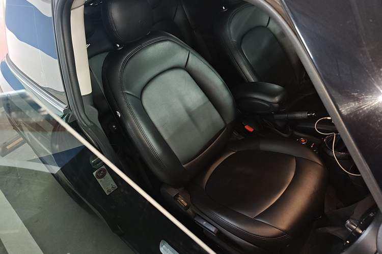 Used  MINI 2014 1.5T COOPER Fun
