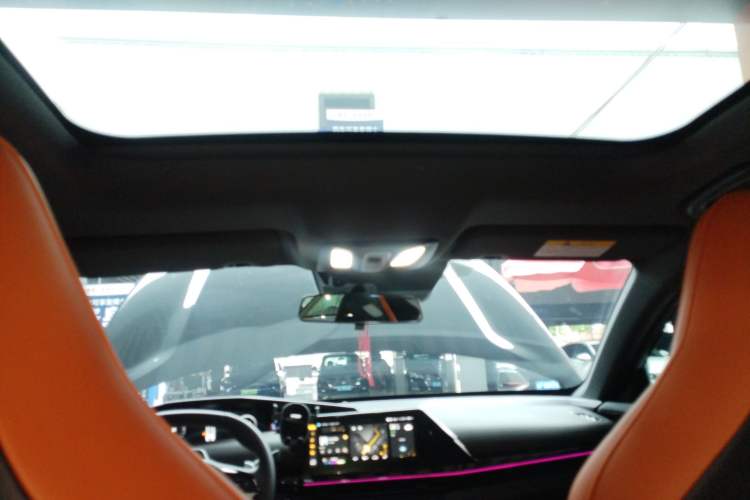 Used Changan UNI-V 2024 1.5T Prestige Sport Edition
