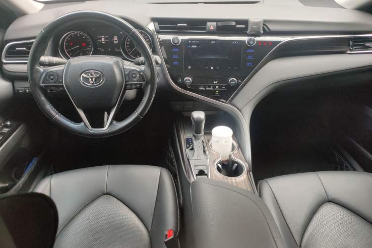 Used Toyota Camry 2019 2.0G Luxury Edition China VI Standard
