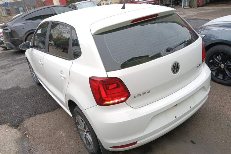 Used Volkswagen Polo 2016 1.4L Automatic Trendy Model
