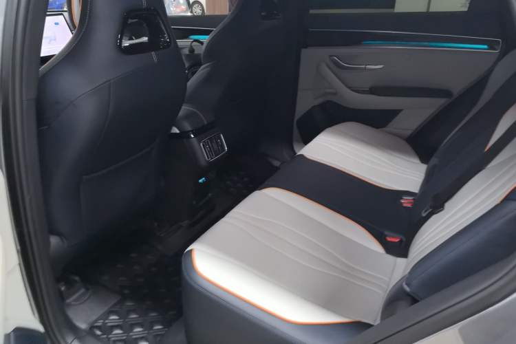 Used BYD Song PLUS New Energy 2023 Champion Edition EV 520KM Prestige Model
