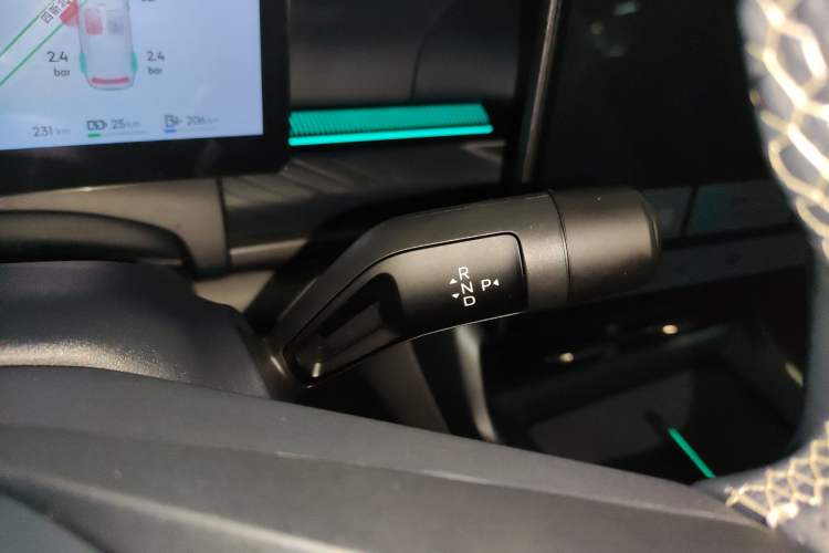 Used Lynk & Co 07 2024 EM-P 126 Long-Range Halo
