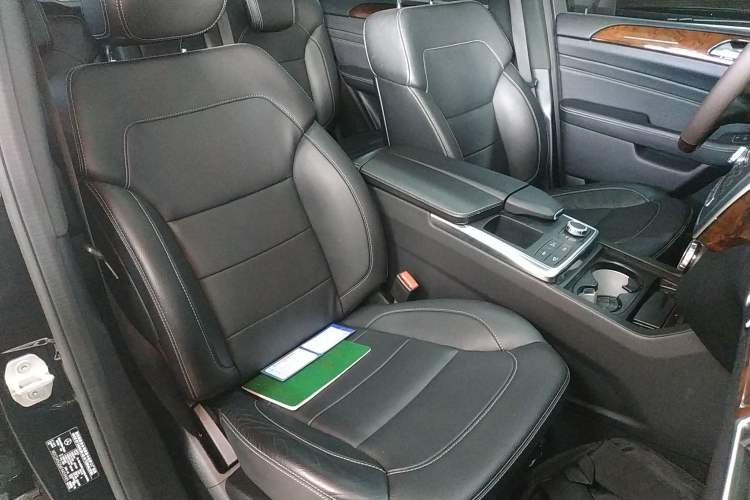 Used Mercedes-Benz M-Class 2014 ML 400 4MATIC Dynamic Model
